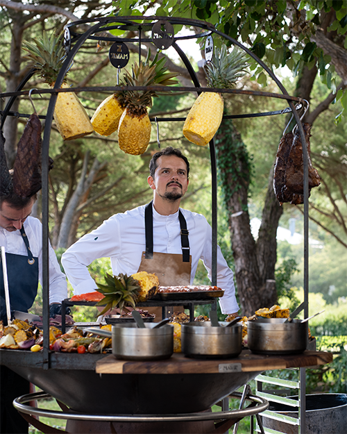 Juan Arbeláez aux commandes du modèles Kovo - Maison Mayar