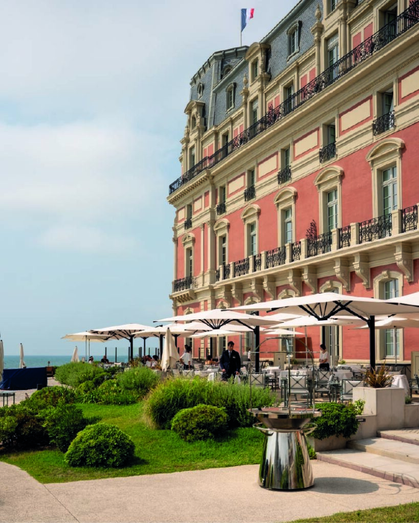 hotel du palais biarritz élégance braséro poli miroir